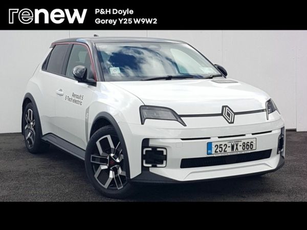 Renault 5 Hatchback, Electric, 2025, White