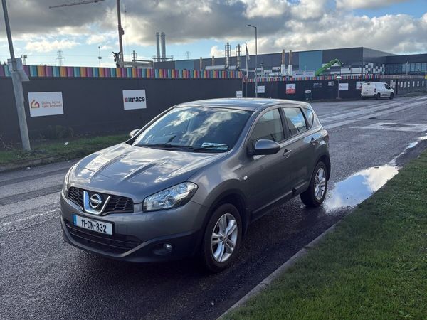 Nissan Qashqai Hatchback, Diesel, 2011, Grey