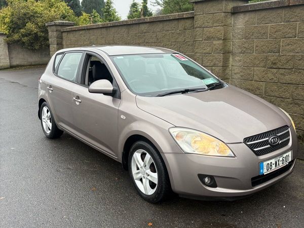Kia Ceed Hatchback, Diesel, 2008, Beige