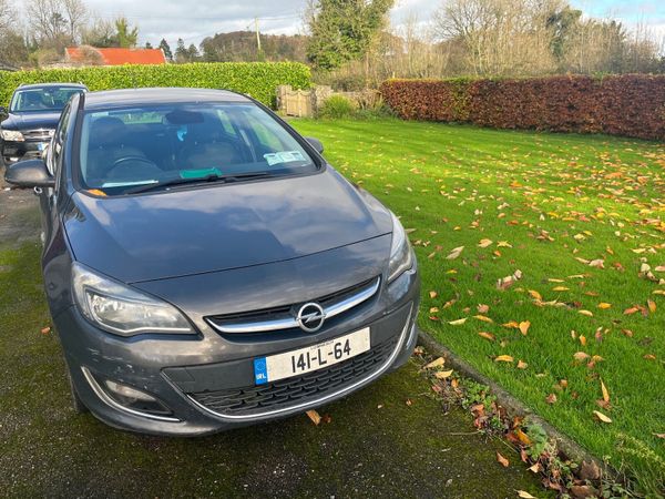 Opel Astra Saloon, Diesel, 2014, Grey