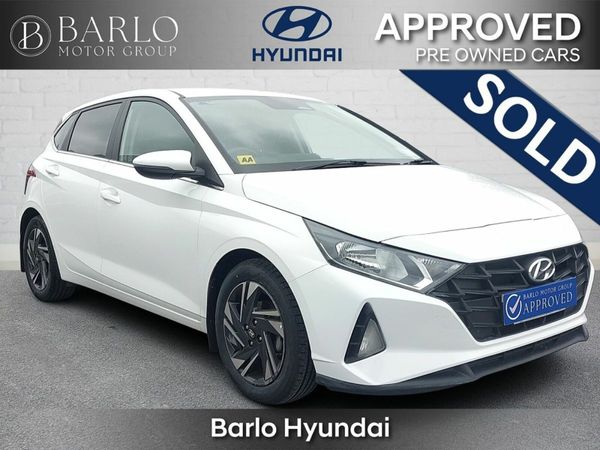 Hyundai i20 Hatchback, Petrol, 2023, White