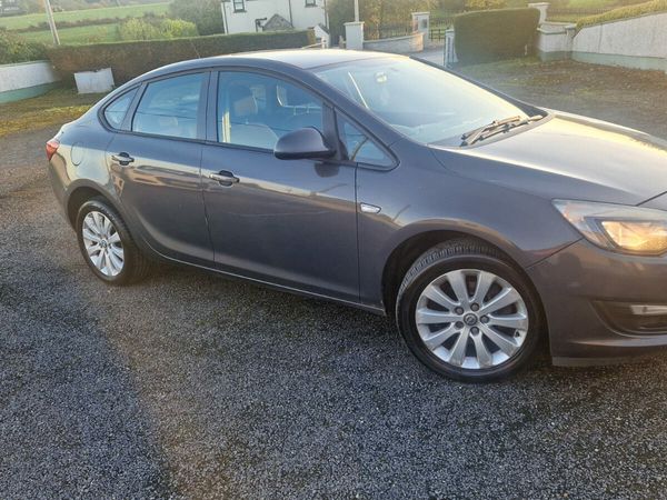 Opel Astra Saloon, Diesel, 2013, Grey