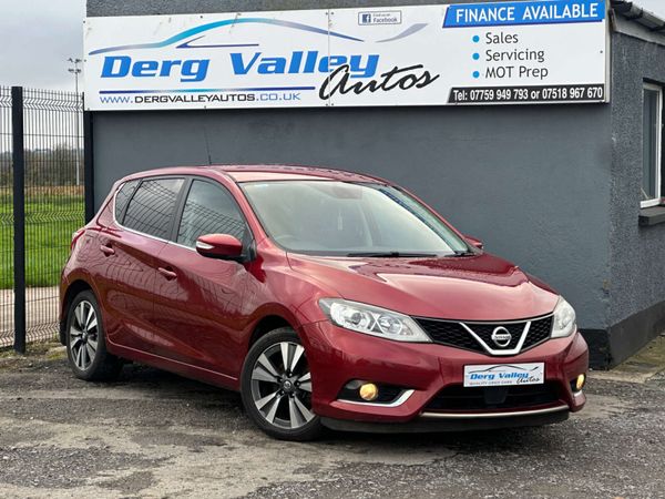 Nissan Pulsar Hatchback, Diesel, 2015, Red