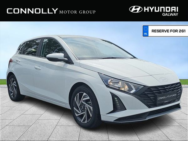 Hyundai i20 Hatchback, Petrol, 2026, White