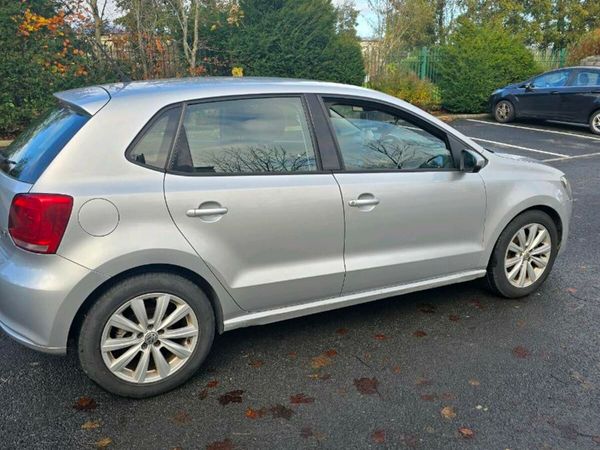Volkswagen Polo Hatchback, Diesel, 2011, Silver