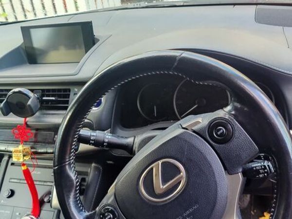 Lexus CT Hatchback, Petrol Hybrid, 2016, White