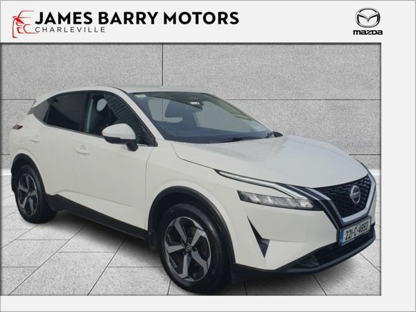 Nissan Qashqai MPV, Petrol, 2022, White