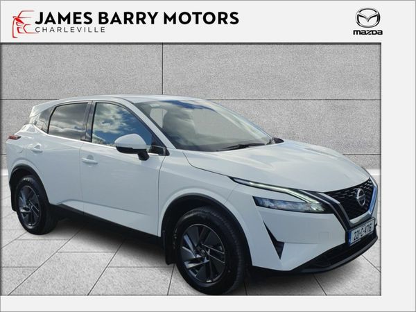 Nissan Qashqai MPV, Petrol, 2022, White