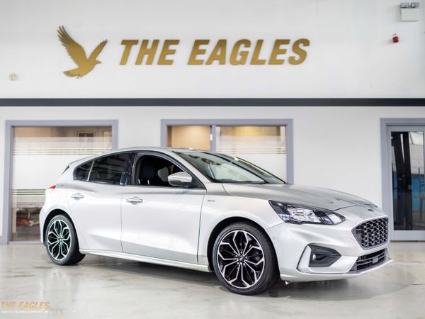 Ford Focus Hatchback, Diesel, 2021, Grey