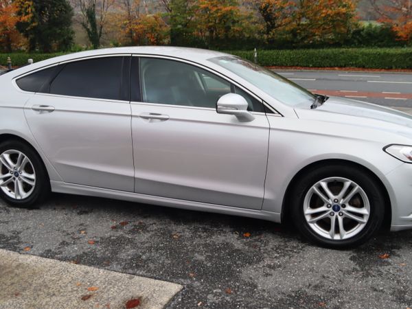 Ford Mondeo Hatchback, Diesel, 2017, Grey