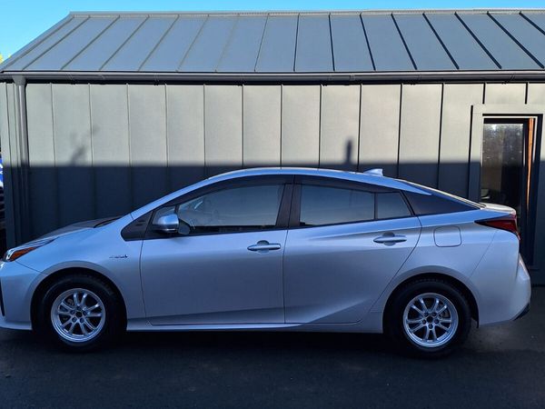 Toyota Prius Hatchback, Petrol Hybrid, 2020, Silver