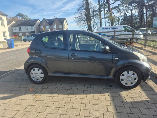Toyota Aygo Hatchback, Petrol, 2008, Grey