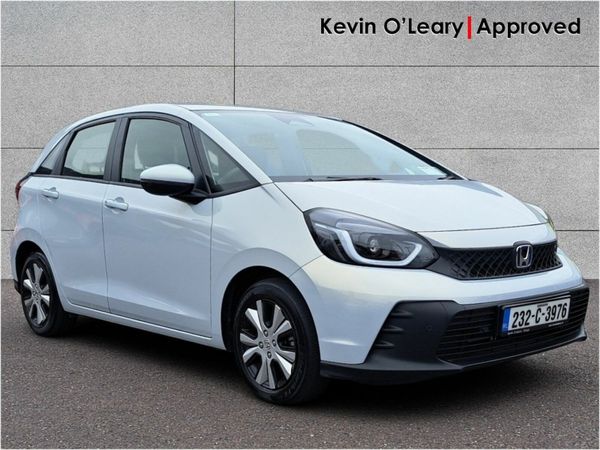 Honda Jazz Hatchback, Petrol Hybrid, 2023, White