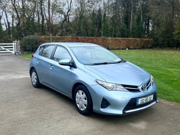 Toyota Auris MPV, Petrol, 2013, Blue