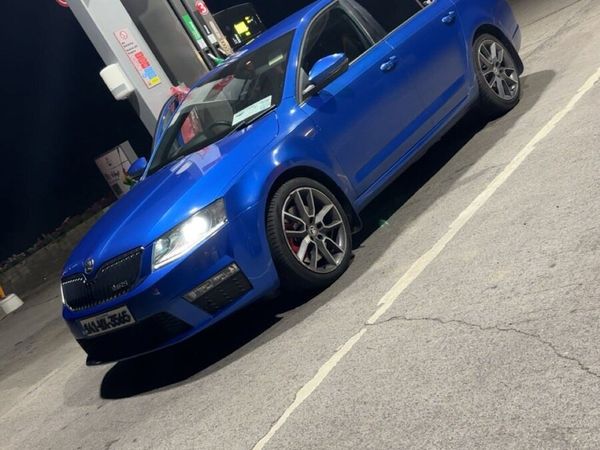 Skoda Octavia Hatchback, Diesel, 2014, Blue