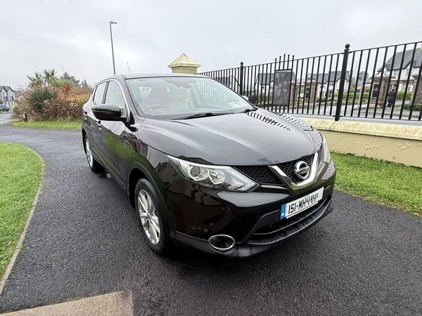 Nissan Qashqai Hatchback, Diesel, 2015, Black