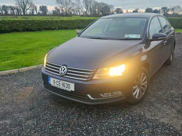 Volkswagen Passat Saloon, Diesel, 2011, Blue