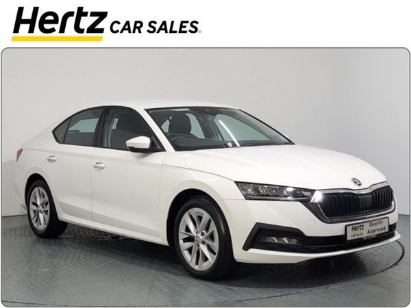 Skoda Octavia Saloon, Petrol Hybrid, 2024, White