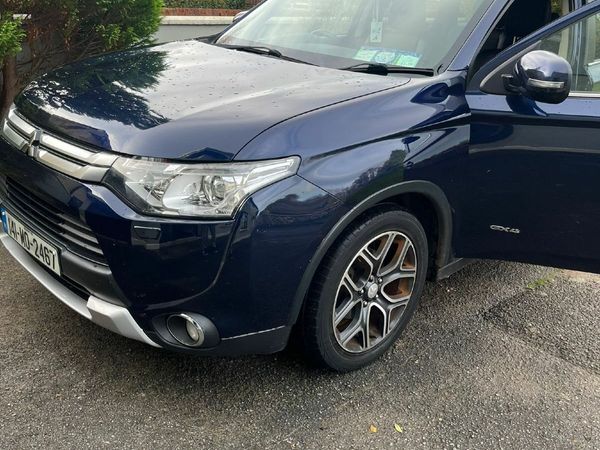 Mitsubishi Outlander SUV, Diesel, 2014, Blue