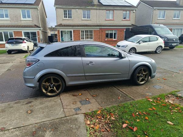 Opel Astra Hatchback, Petrol, 2008, Silver