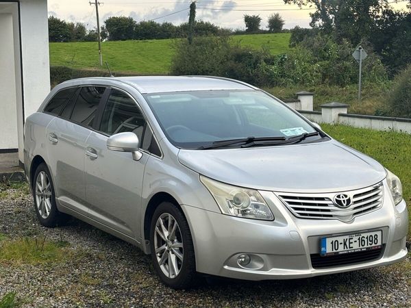 Toyota Avensis Estate, Diesel, 2010, Silver