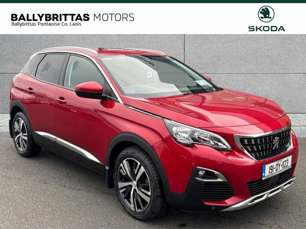 Peugeot 3008 MPV, Diesel, 2019, Red