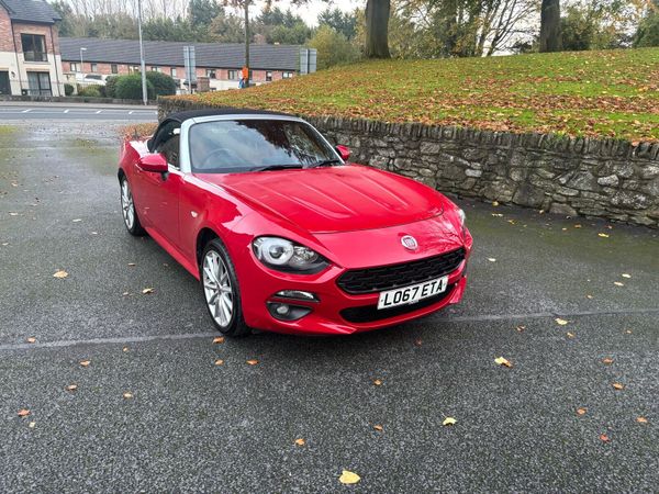 Fiat 124 Spider Coupe, Petrol, 2017, Red
