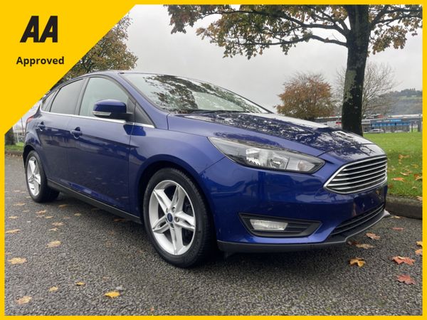 Ford Focus Hatchback, Petrol, 2018, Blue