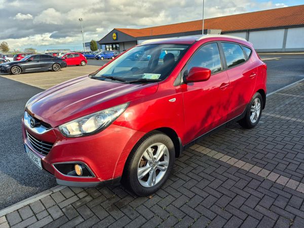 Hyundai ix35 SUV, Diesel, 2011, Red