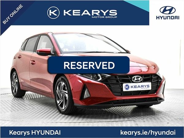 Hyundai i20 Hatchback, Petrol, 2022, Red