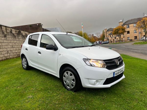 Dacia Sandero Hatchback, Petrol, 2014, White