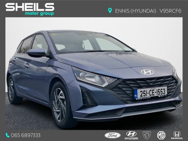 Hyundai i20 Hatchback, Petrol, 2025, Blue