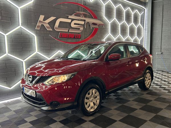 Nissan Qashqai SUV, Diesel, 2017, Red