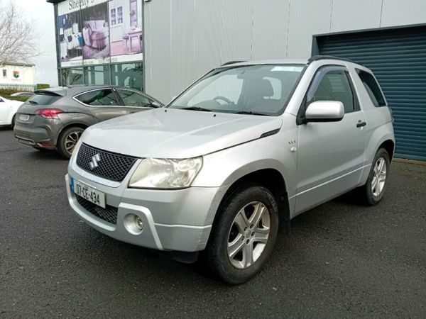 Suzuki Grand Vitara SUV, Petrol, 2007, Silver