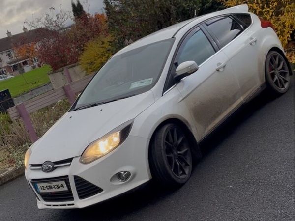 Ford Focus Hatchback, Diesel, 2012, White