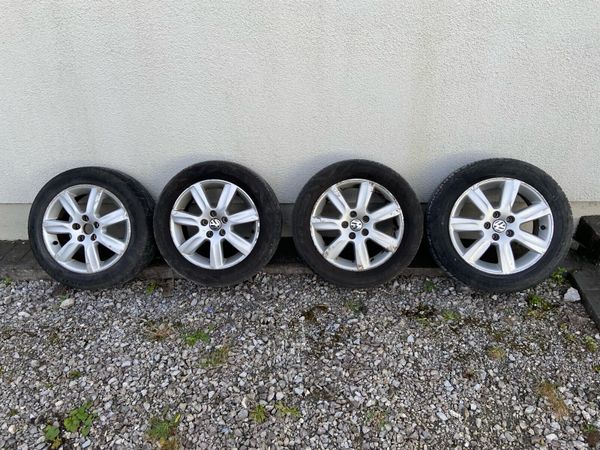 Volkswagen Polo Hatchback, Petrol, 2010, Grey