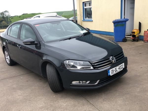 Volkswagen Passat Saloon, Diesel, 2013, Grey