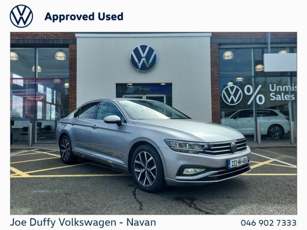 Volkswagen Passat Saloon, Diesel, 2022, Grey