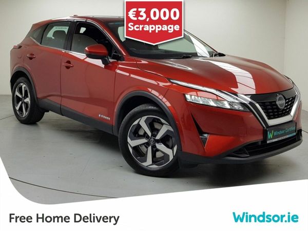 Nissan Qashqai MPV, Petrol Hybrid, 2024, Red