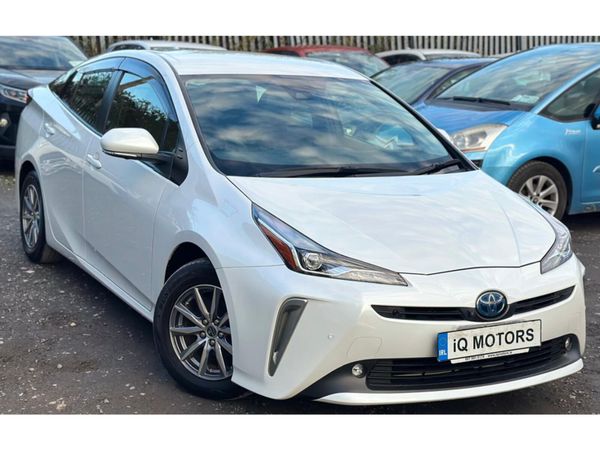 Toyota Prius Hatchback, Petrol Hybrid, 2021, White