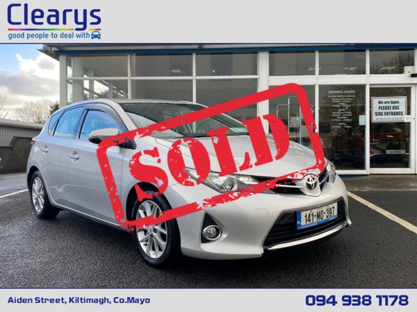 Toyota Auris Hatchback, Diesel, 2014, Silver