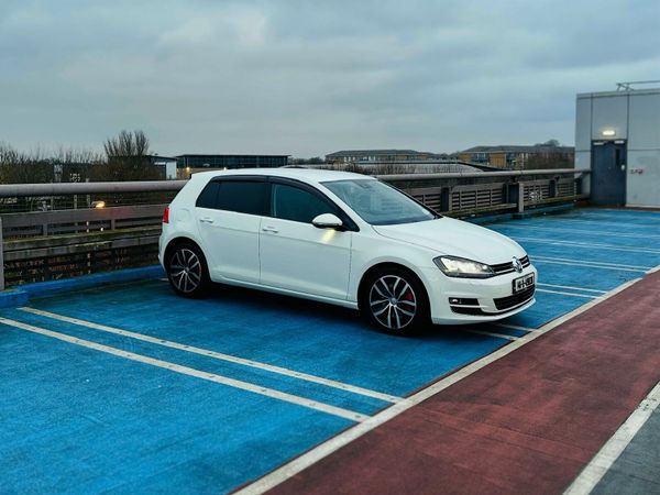 Volkswagen Golf Hatchback, Petrol, 2014, White