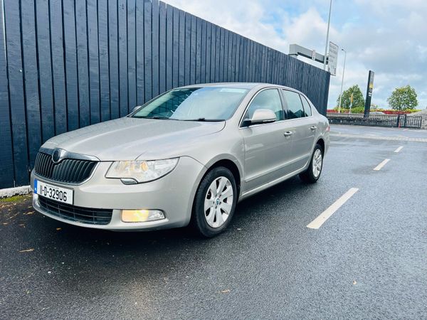 Skoda Superb Saloon, Diesel, 2011, Beige