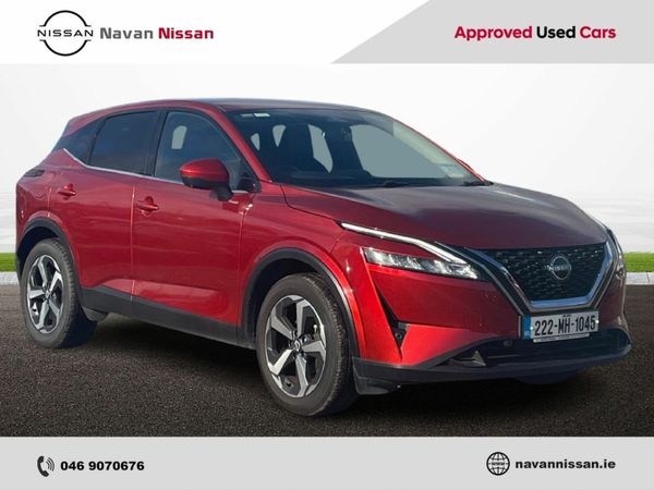 Nissan Qashqai MPV, Petrol Hybrid, 2022, Red