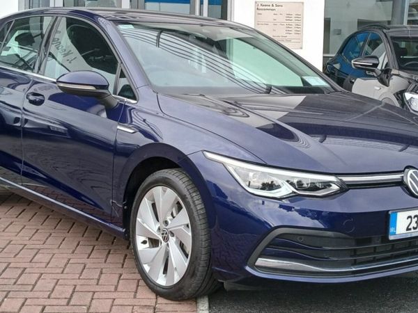 Volkswagen Golf Estate, Petrol, 2023, Blue