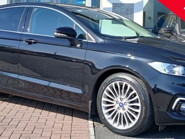 Ford Mondeo Hatchback, Diesel, 2021, Black