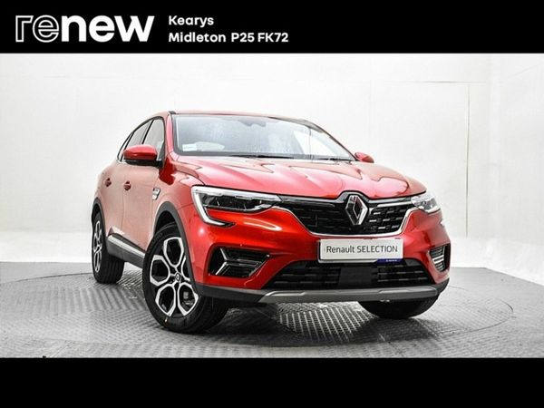 Renault Arkana Hatchback, Petrol Hybrid, 2025, Red