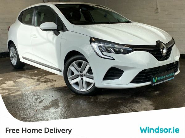 Renault Clio Hatchback, Petrol, 2022, White