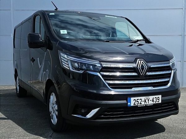 Renault Trafic MPV, Diesel, 2025, Black