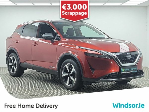 Nissan Qashqai MPV, Petrol Hybrid, 2023, Red